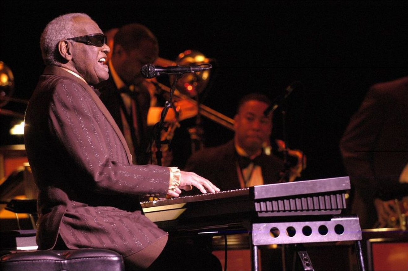 12 Famous Blind Piano Players: A Detailed Overview - Best Piano Keyboards