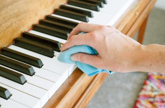 How to Clean Piano Keys